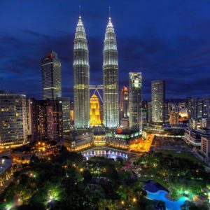 برج های دوقلوی پتروناس در کوالالامپور