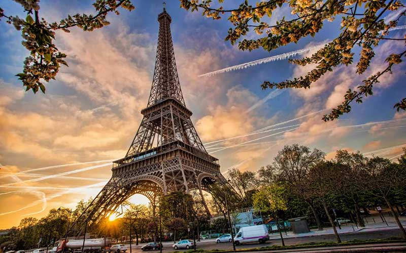 معرفی برج ایفل از دیدنی های فرانسه 