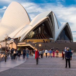 اپرای سیدنی از جاذبه های توریستی استرالیا
